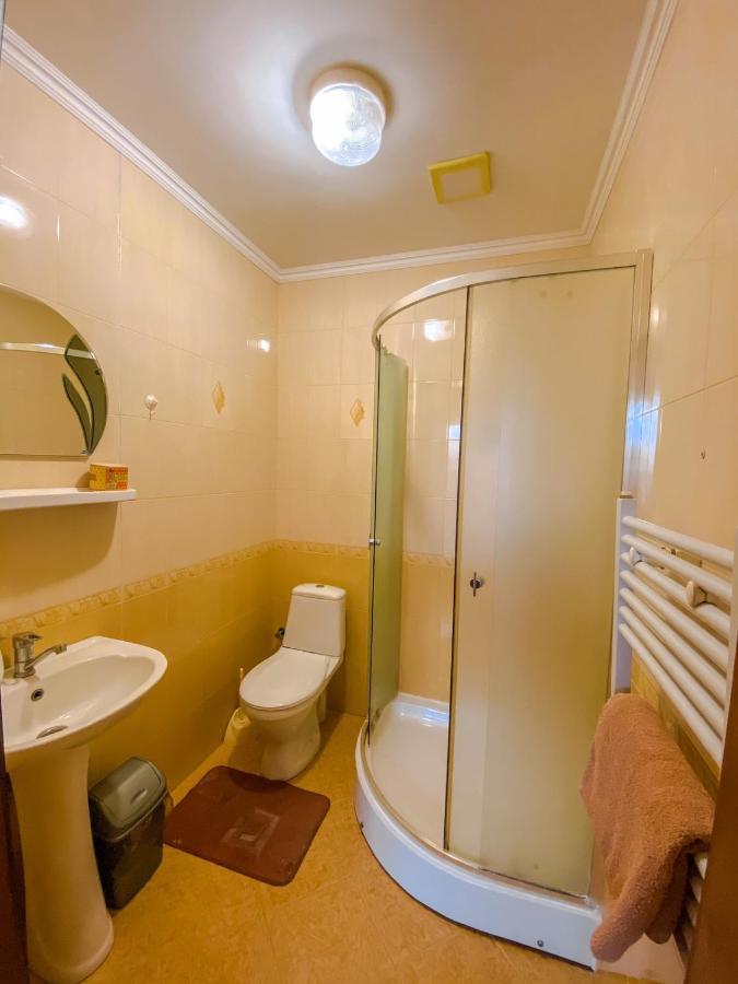 Domashnya Saduba Hotel Mukacheve Bagian luar foto