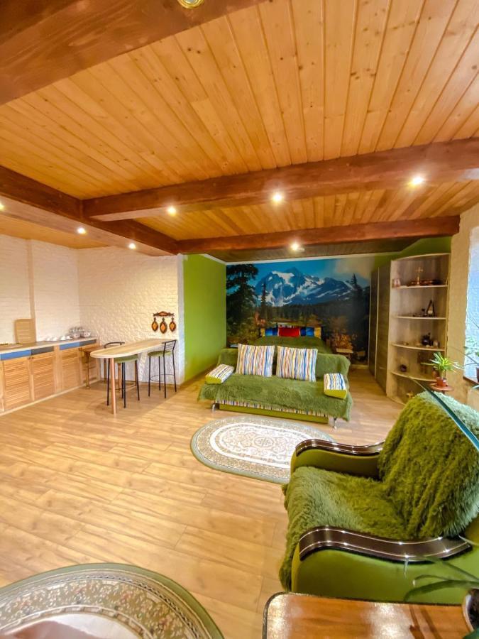 Domashnya Saduba Hotel Mukacheve Bagian luar foto