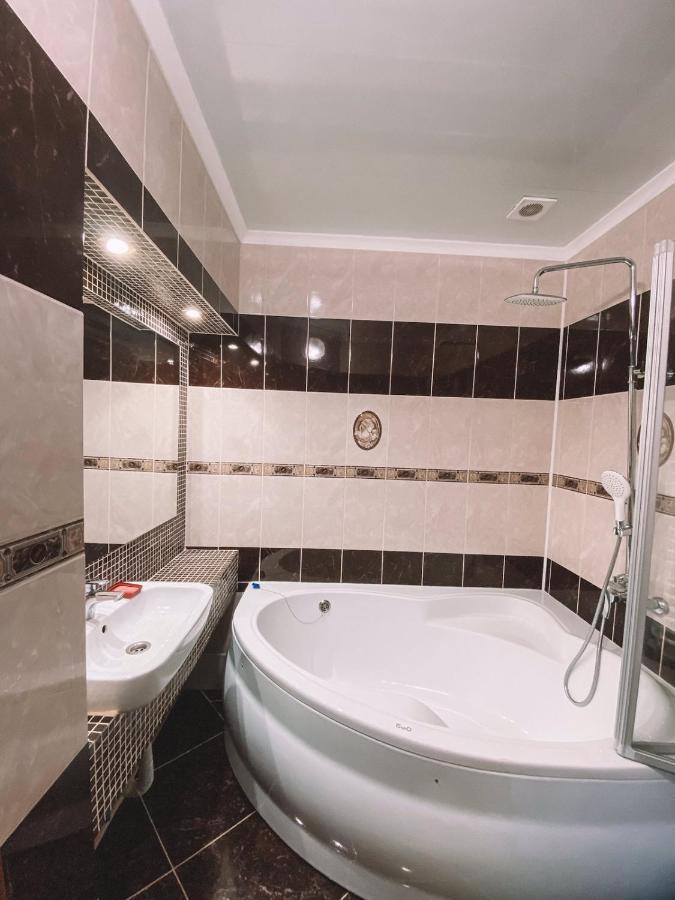 Domashnya Saduba Hotel Mukacheve Bagian luar foto
